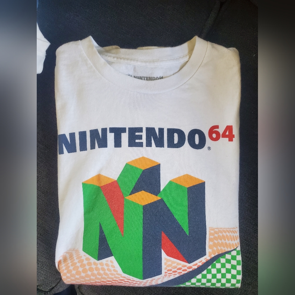 Nintendo White and Green Short Sleeve Tee